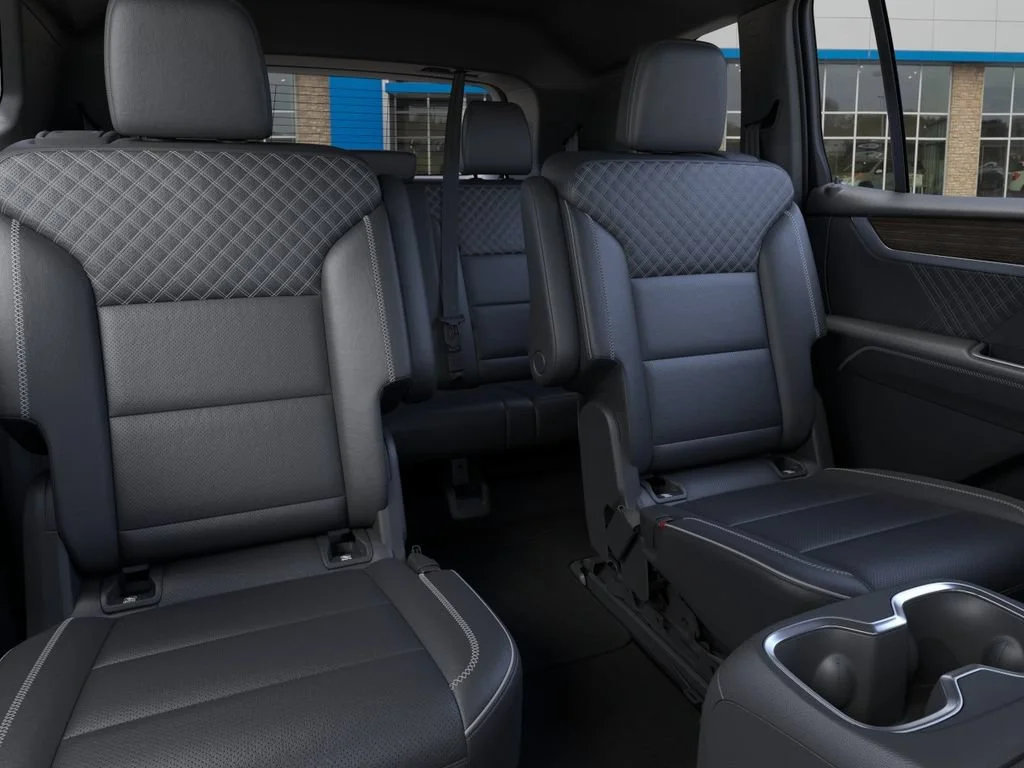 2026 GMC Acadia Denali - Photo 17