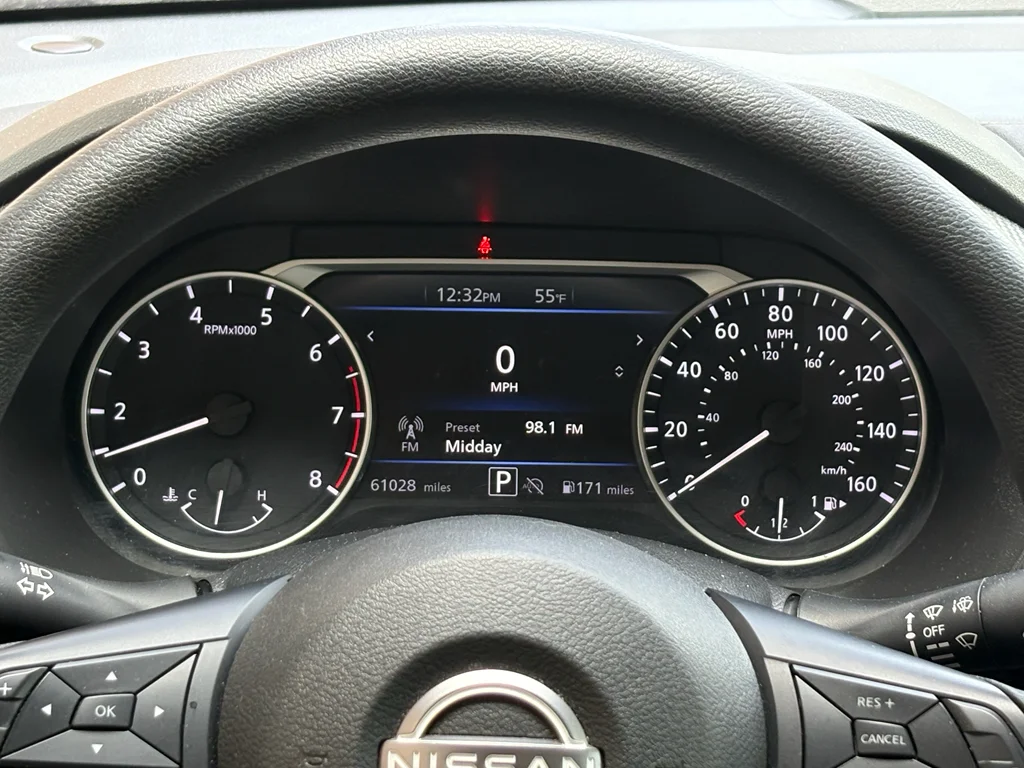 Used 2024 Rosewood Metallic Nissan SV image 15
