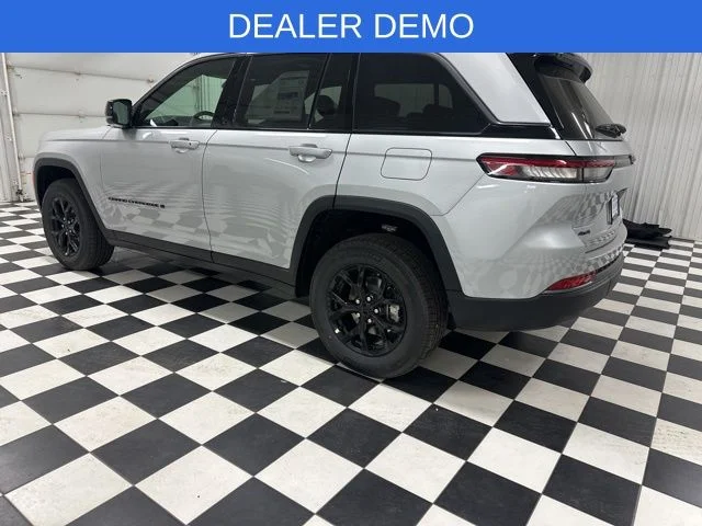 New 2026 Silver Jeep Laredo Altitude image 3