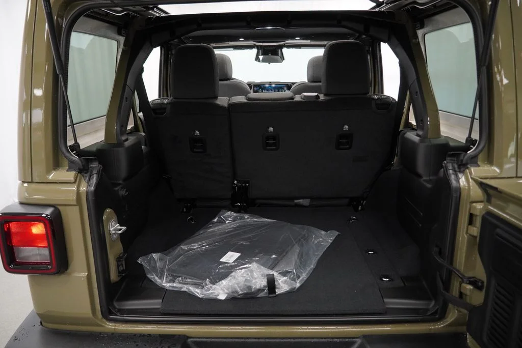 New 2027 41 Paint Jeep Sport image 31