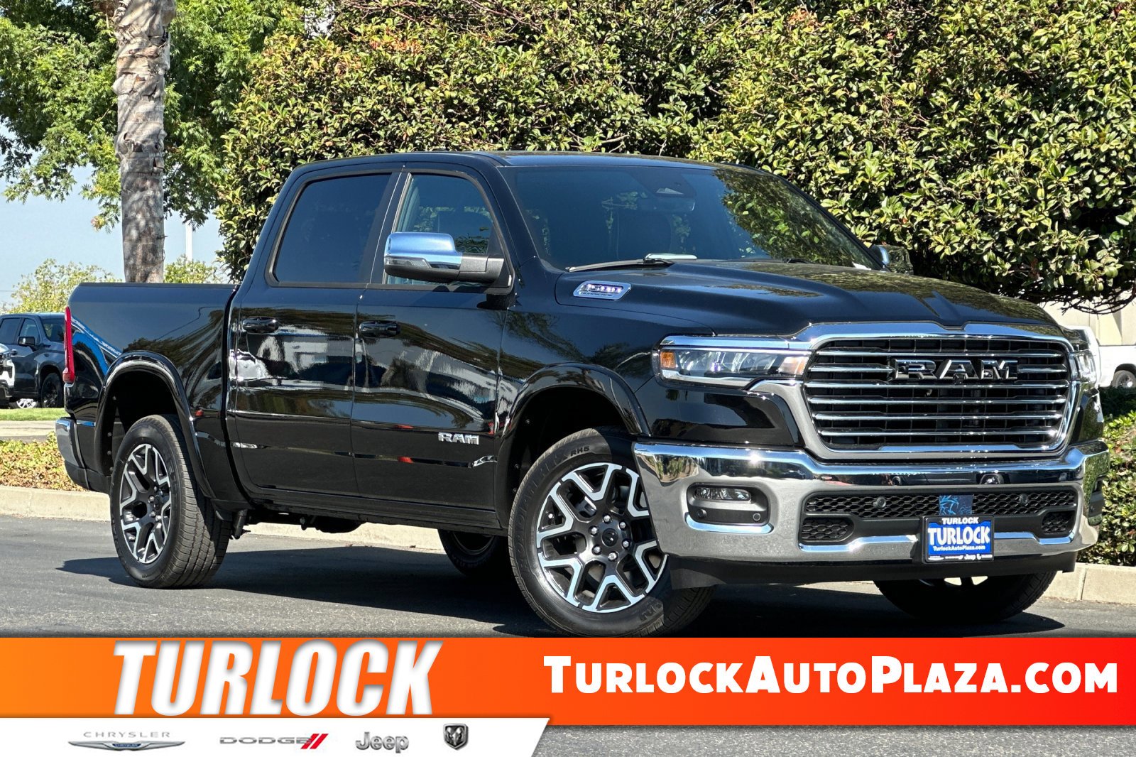 2026 RAM 1500 Laramie Crew Cab 4WD