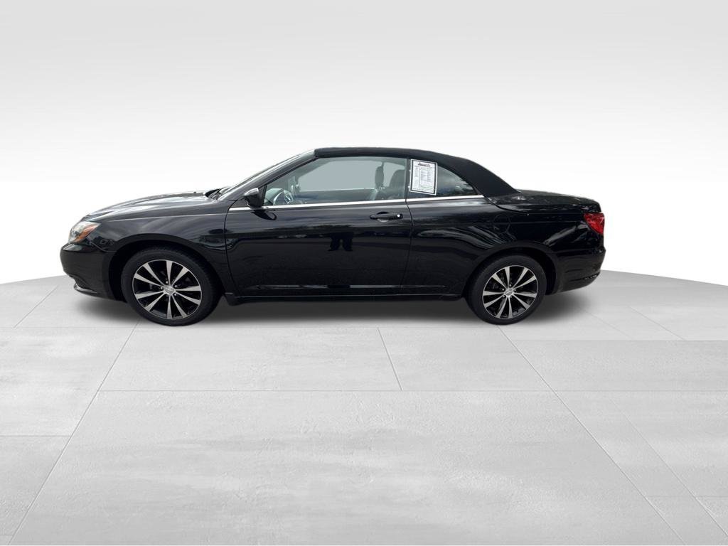 Used 2011 Black Chrysler S image 2