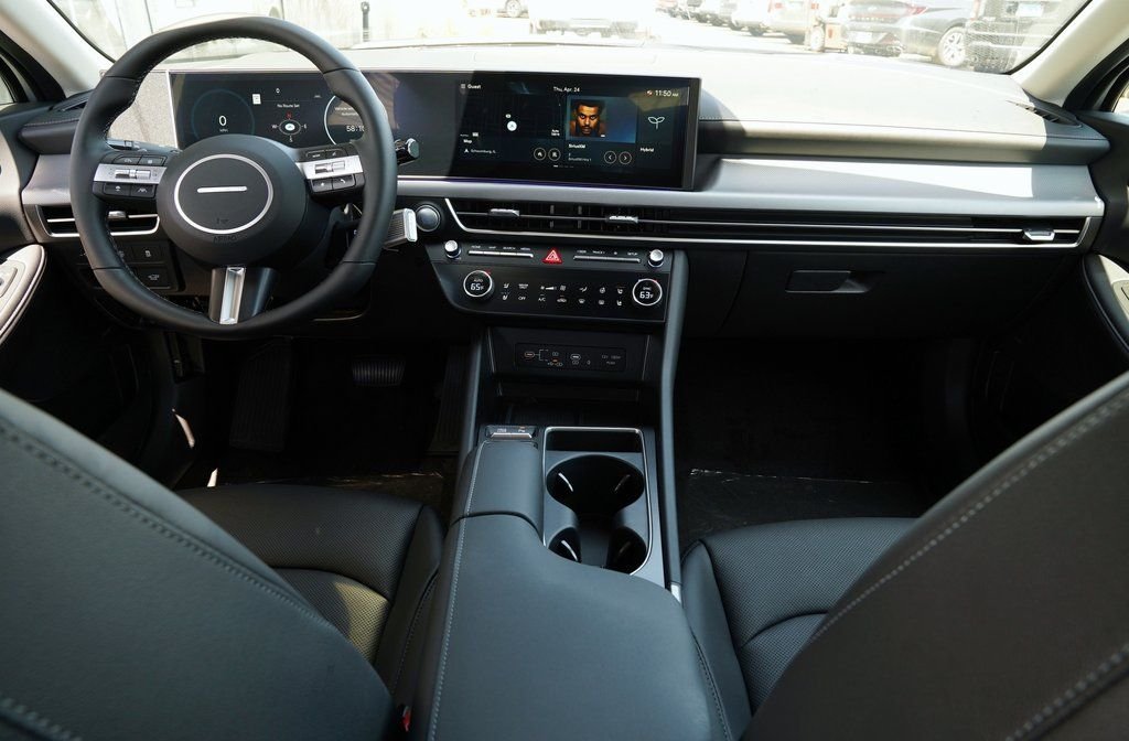 2025 Hyundai Sonata Hybrid Limited - Photo 38