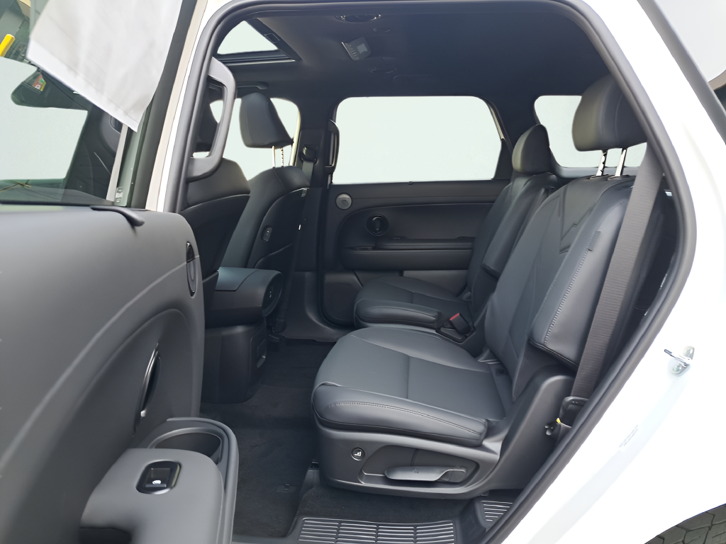 2026 Hyundai Palisade XRT Pro - Photo 13