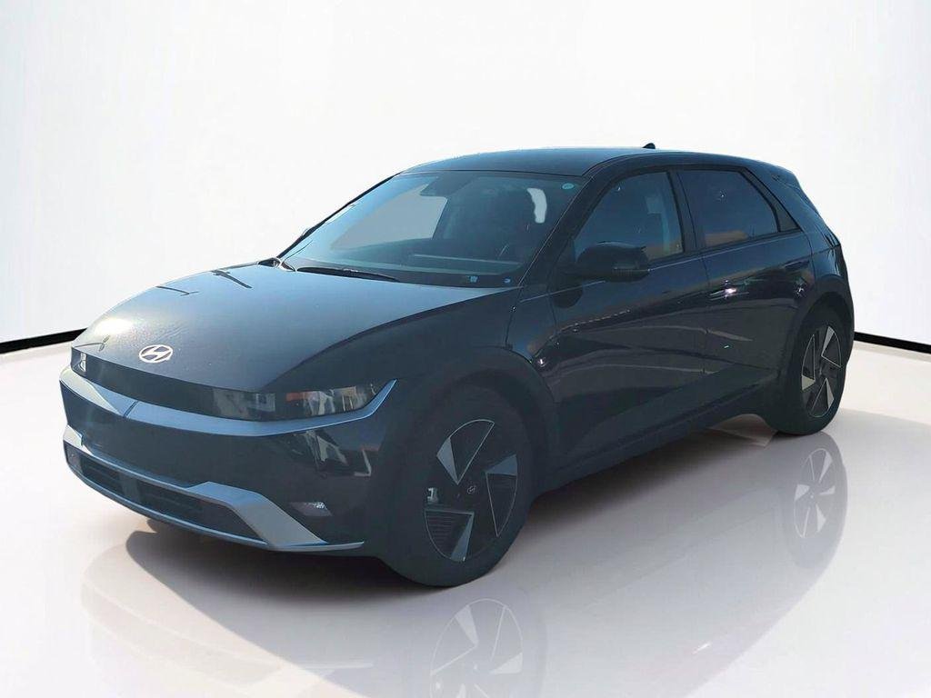 New 2026 Black Hyundai SE Standard Range image 9