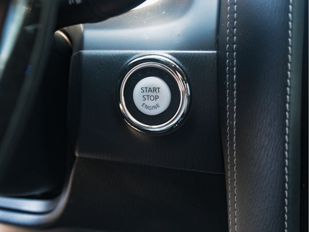 Used 2023 Moonstone White INFINITI SENSORY image 21