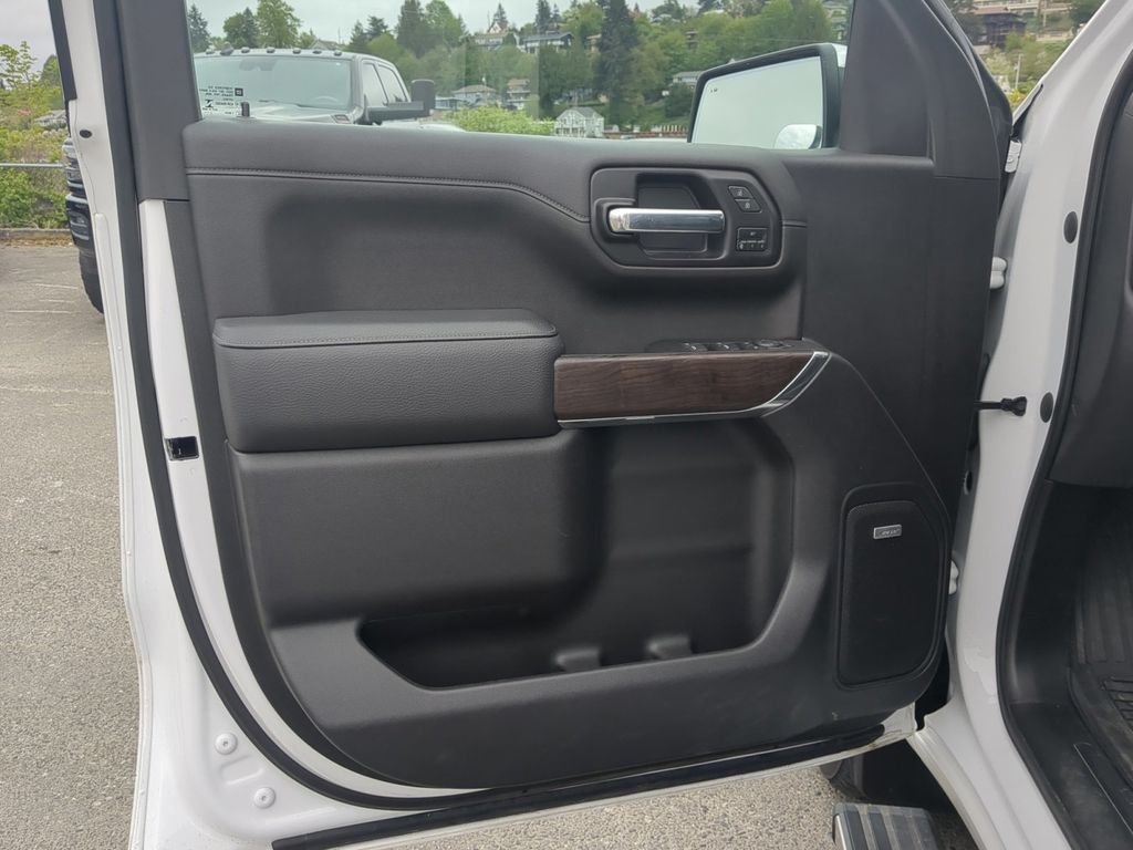 Used 2022 White Frost Tri-Coat GMC Denali image 13