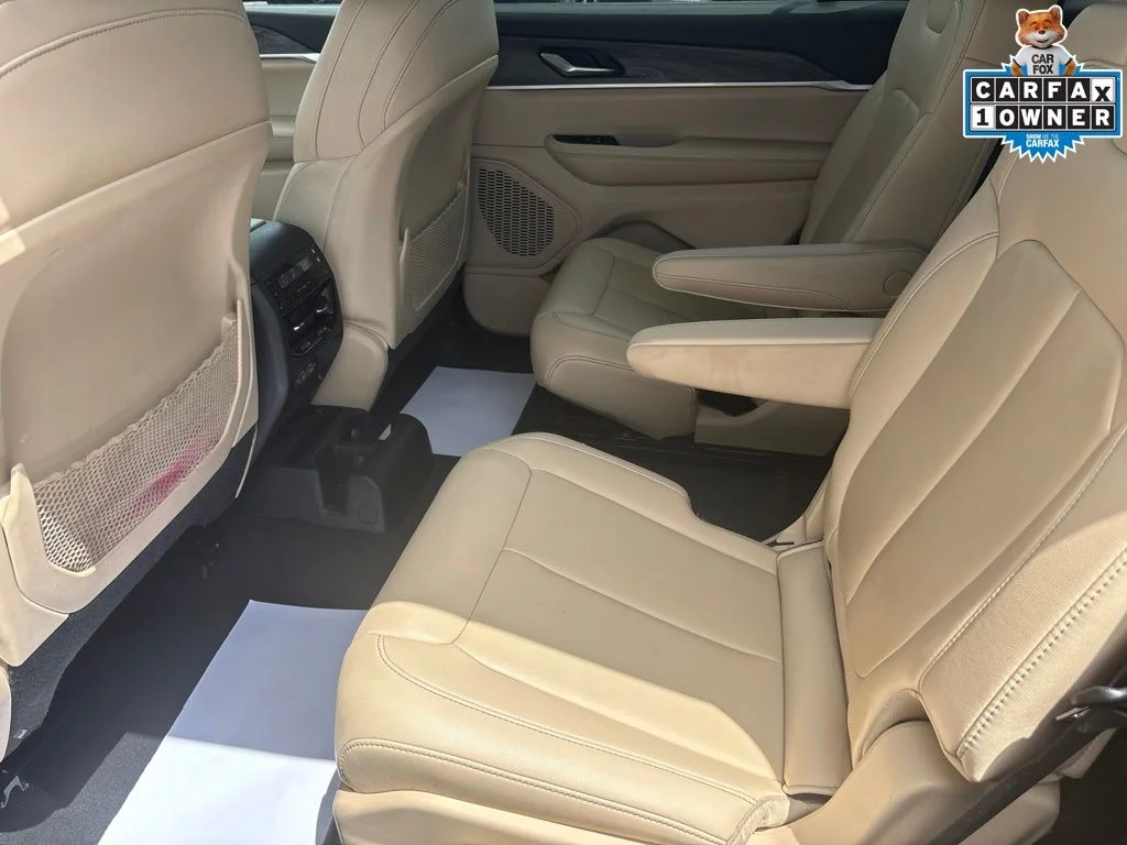 Used 2023 Black Jeep Limited image 29