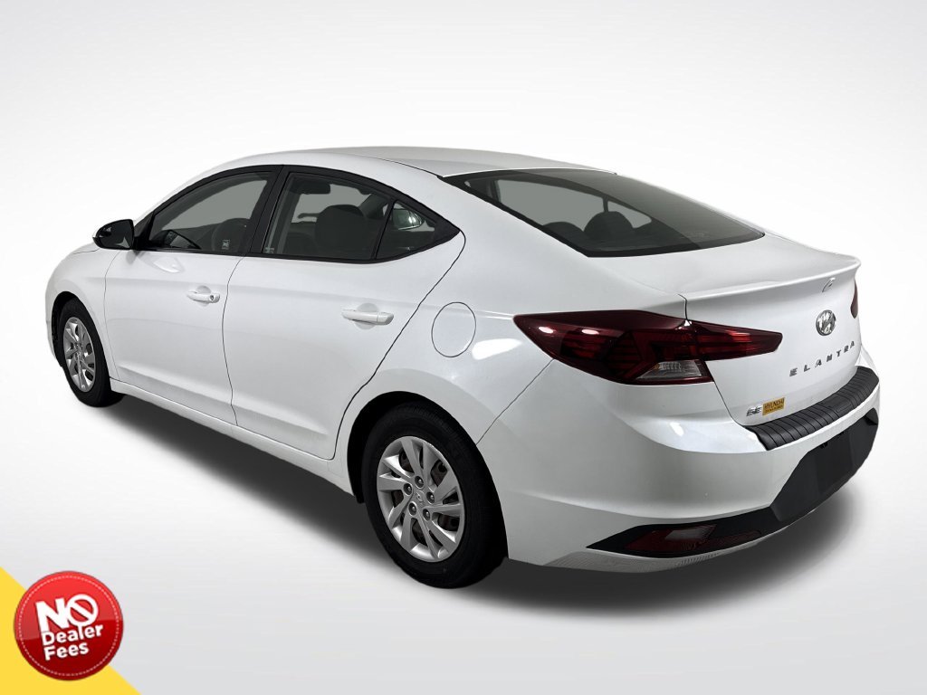 Used 2019 White Hyundai SE image 6