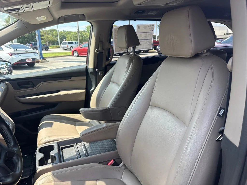 Certified Used 2019 Deep Scarlet Pearl Honda EX-L image 14