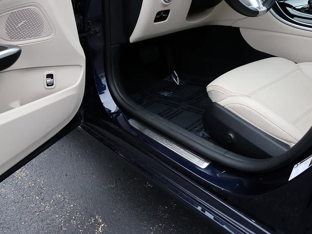 Used 2023 Lunar Blue Metallic Mercedes-Benz C 300 image 22
