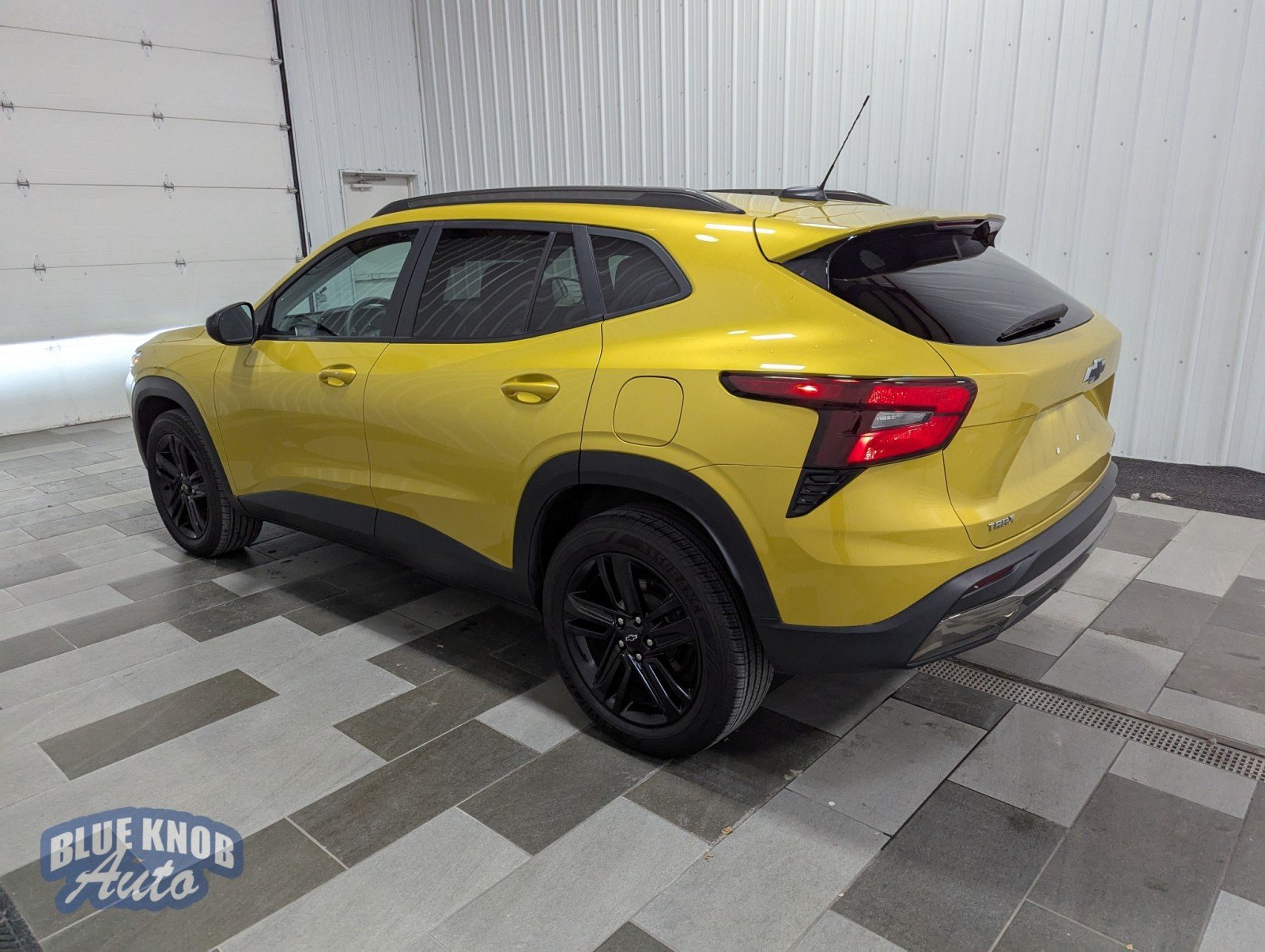 2024 Chevrolet Trax ACTIV photo 2