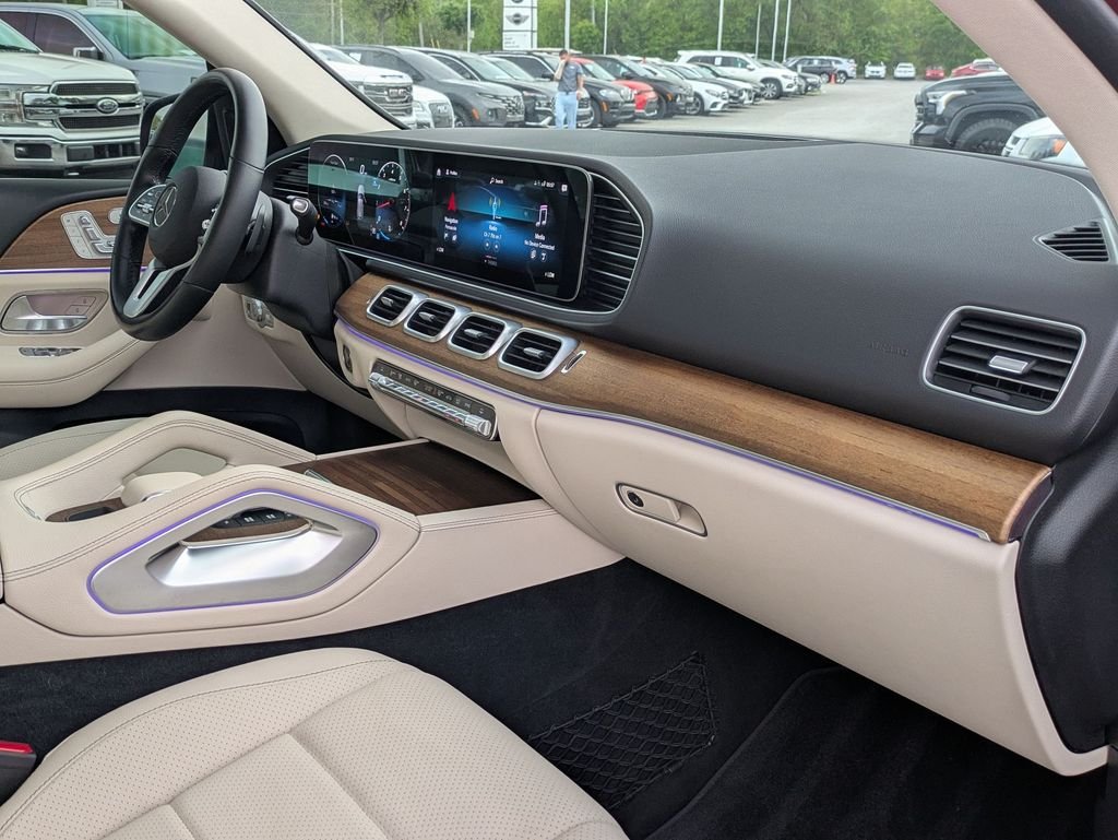 Used 2021 Red Mercedes-Benz GLE 350 image 27
