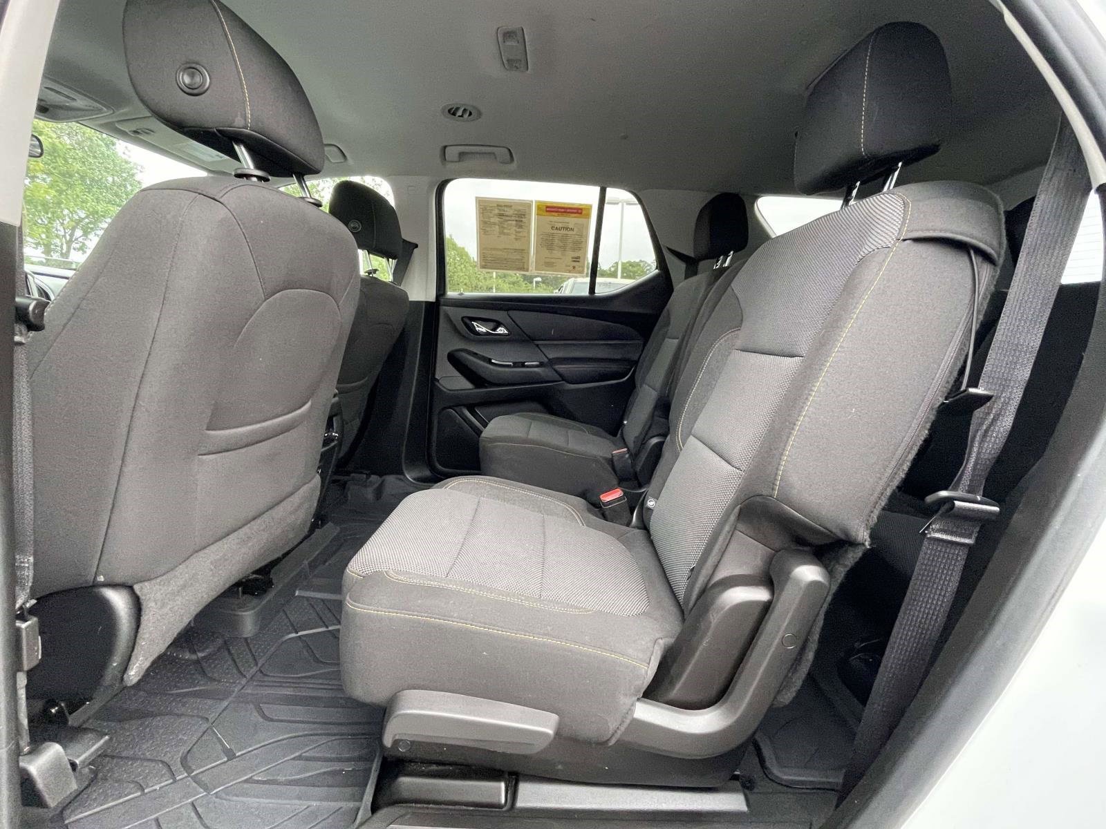 Used 2019 Summit White Chevrolet LT Cloth image 13