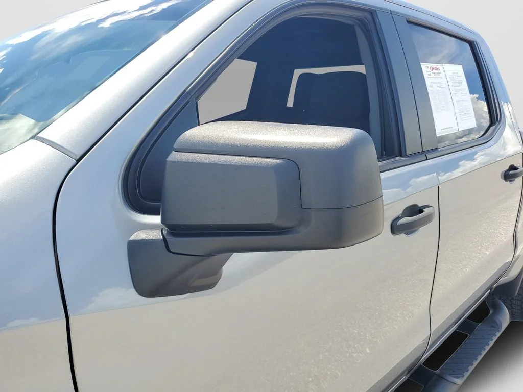 Used 2023 STERLING GRAY METALLIC Chevrolet Custom image 24