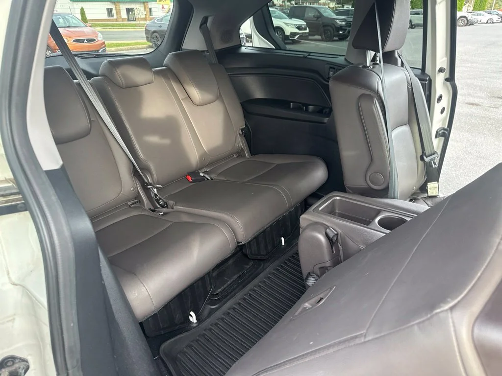 Used 2019 White Diamond Pearl Honda Elite image 14