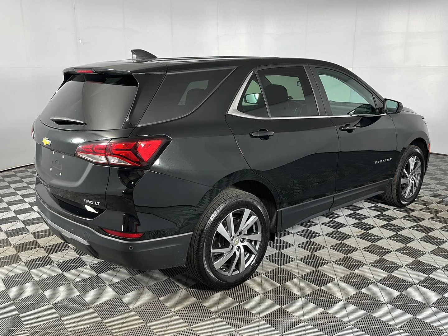 Used 2024 Mosaic Black Metallic Chevrolet LT image 25
