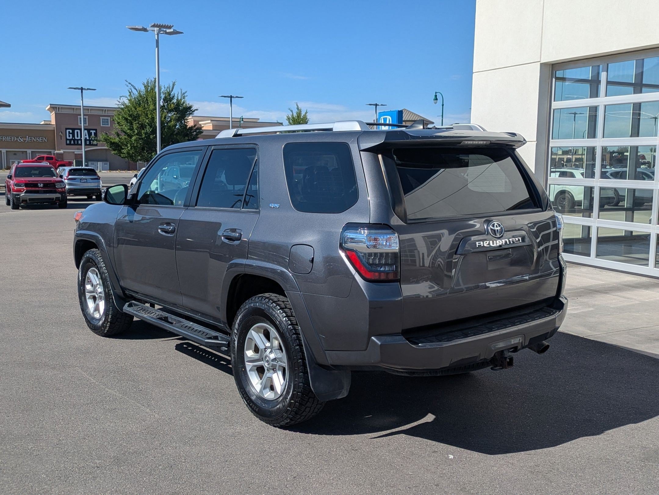 Used 2018 Magnetic Gray Metallic Toyota SR5 image 5