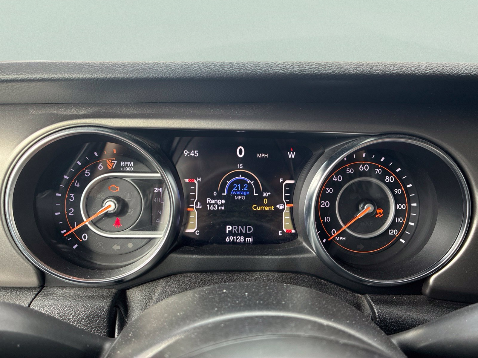 Used 2021 Silver Jeep Sport S image 25