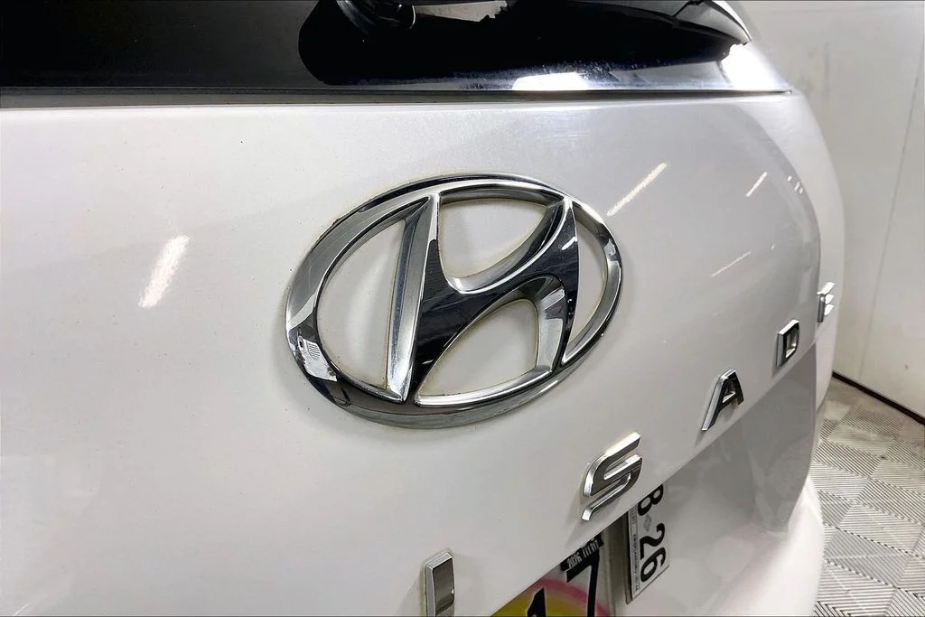 Used 2021 White Hyundai SEL image 31