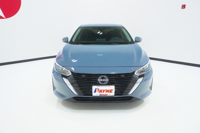 Used 2025  Nissan SV image 2