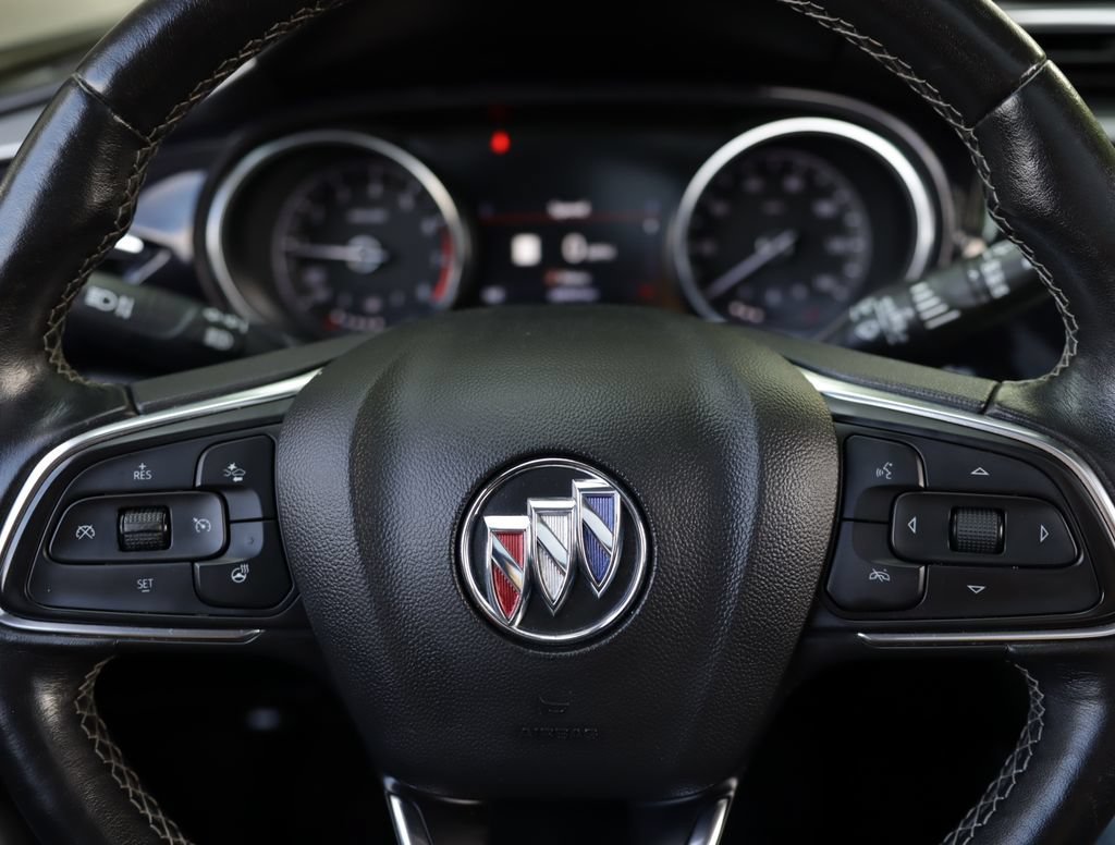 Used 2020 SATIN STEEL METALLIC Buick Essence image 10