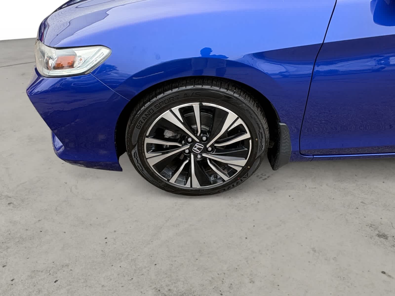 Used 2016 Deep Blue Opal Metallic Honda EX-L image 10