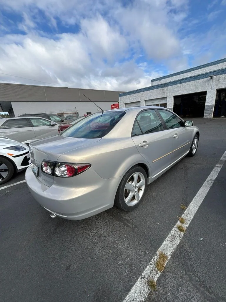 Used 2007 Smokestone Mazda i Touring image 5