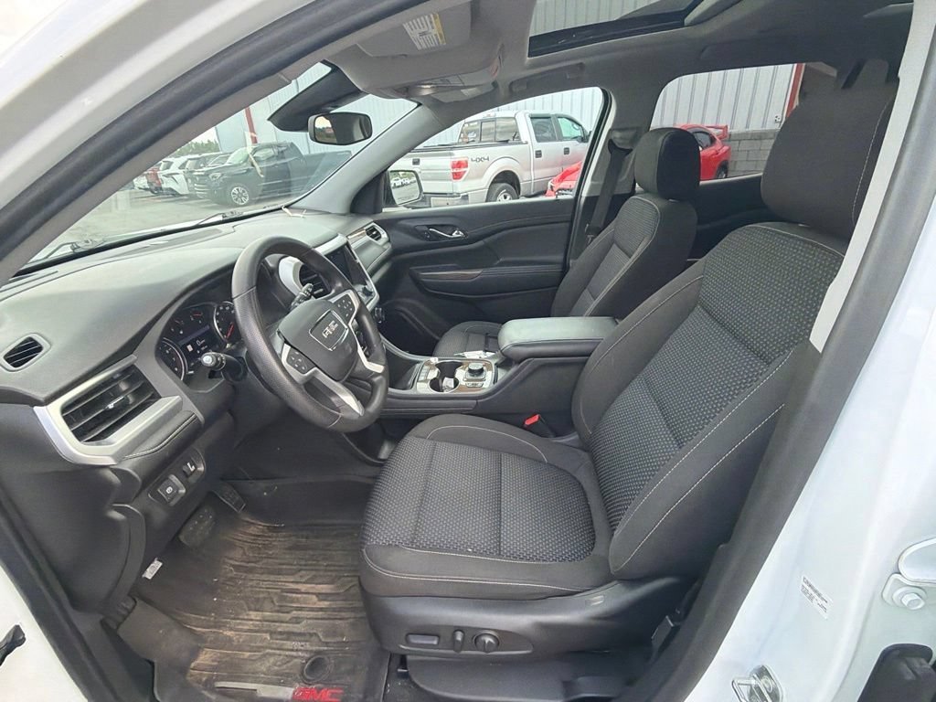 Used 2022 Summit White GMC SLE image 10