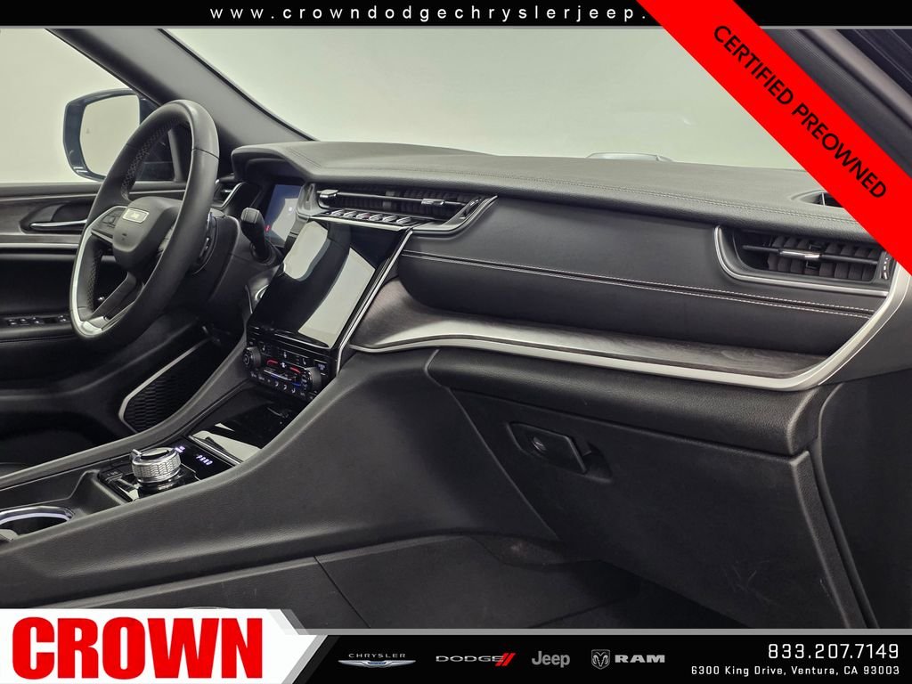 Certified Used 2024 Black Jeep 4xe image 14