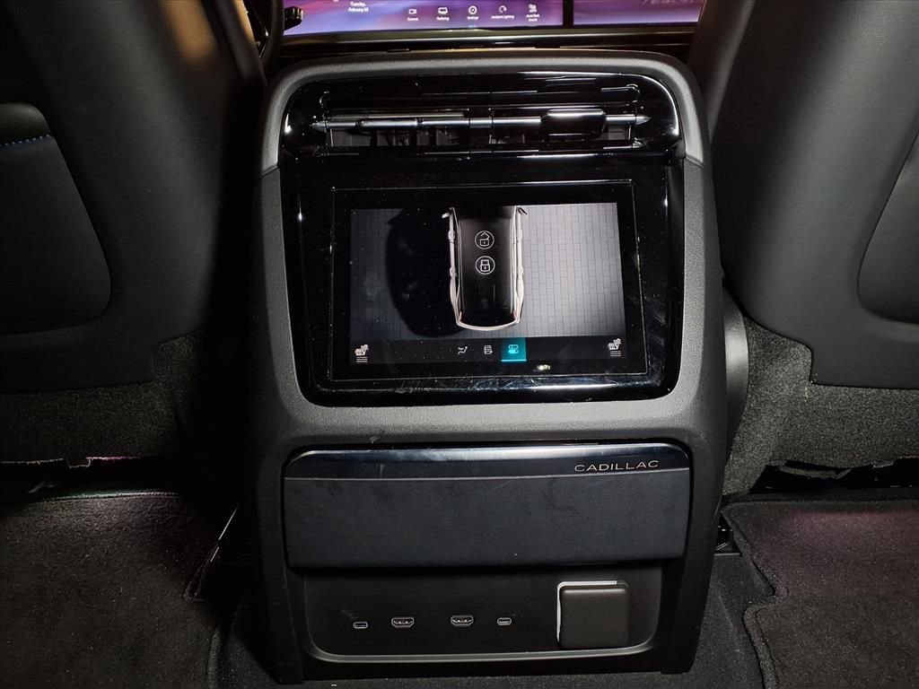2026 Cadillac Escalade IQ Luxury - Photo 14