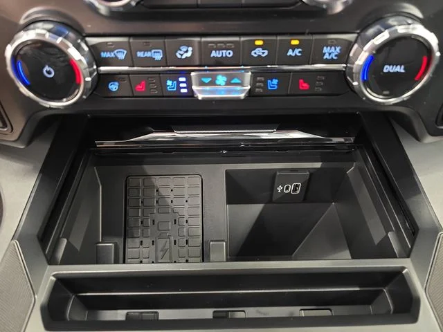 New 2026 Agate Black Metallic Ford F-350® Lariat® image 32