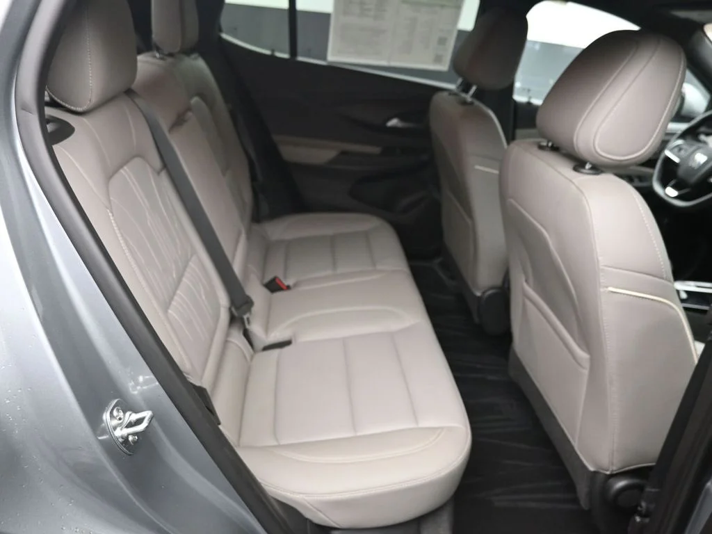 Used 2025 Gray Buick Avenir image 10