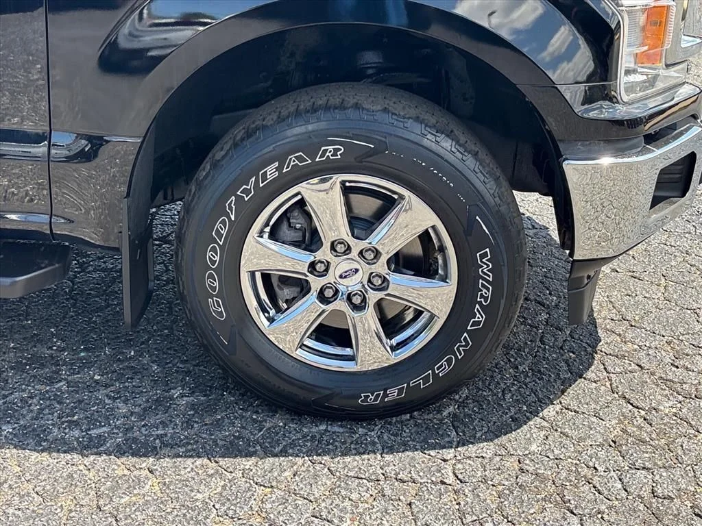 Used 2018 Black Ford XLT image 10