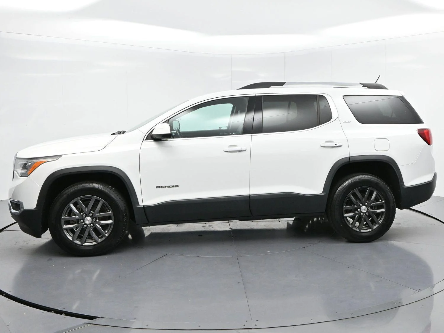 Used 2019 Summit White GMC SLT image 4