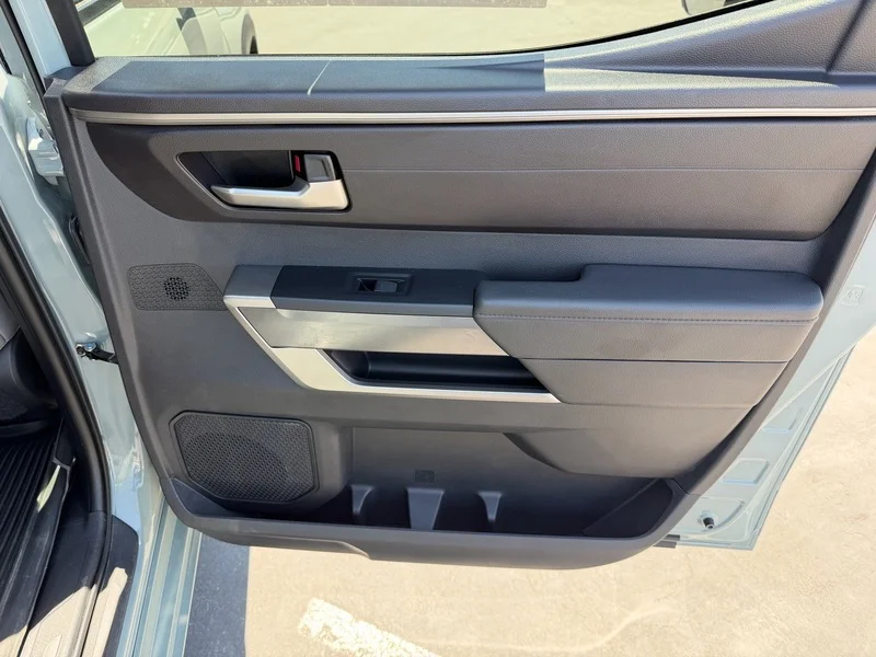 Used 2023 Green Toyota SR5 image 21