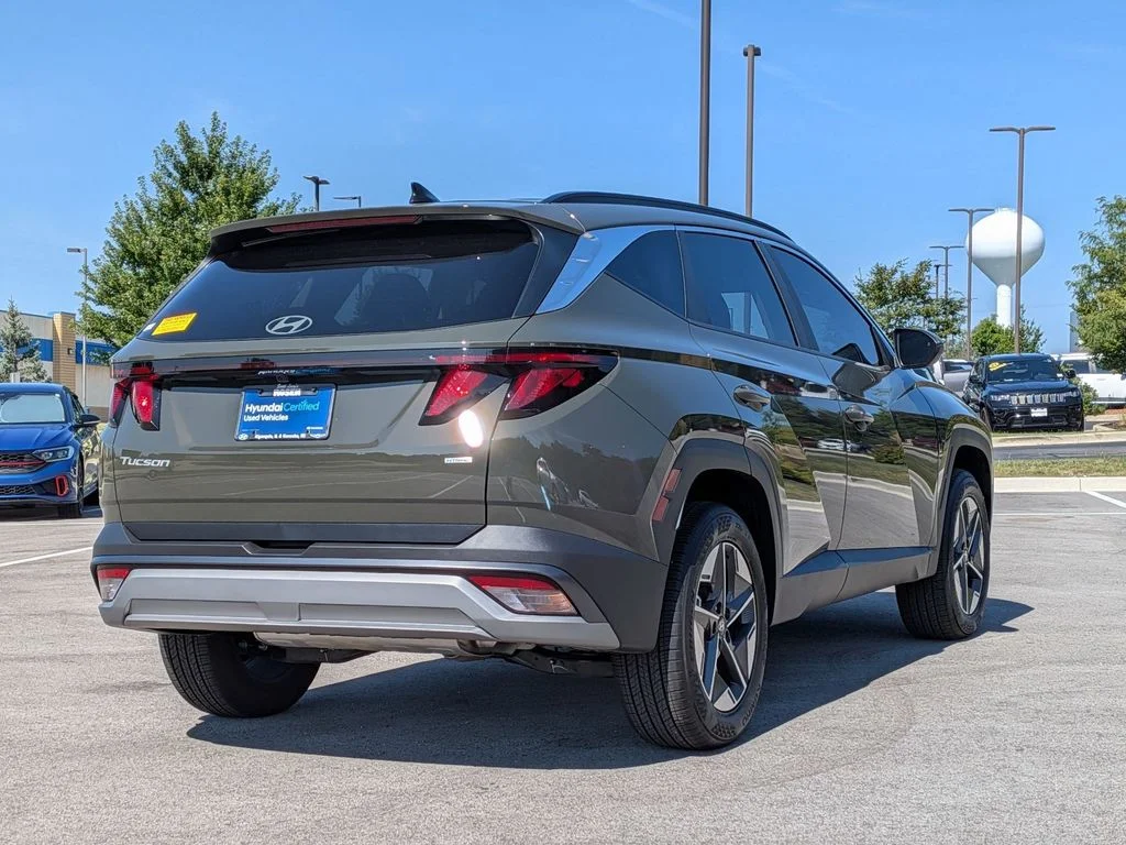 Used 2026 Green Hyundai SEL image 7