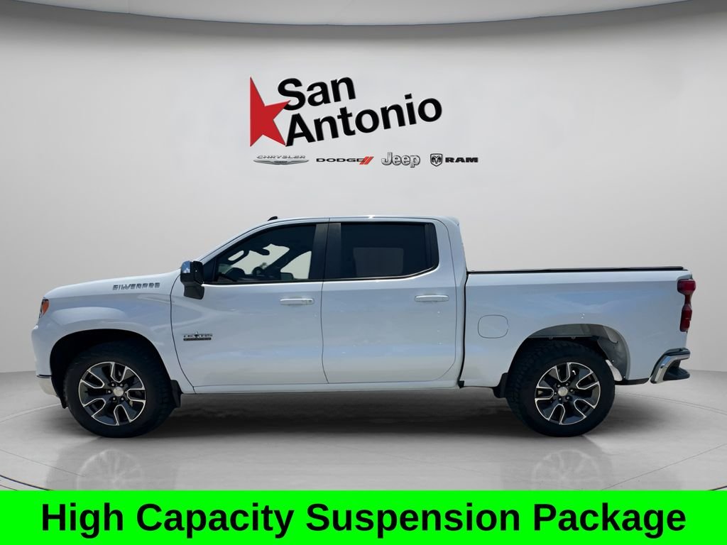 Used 2024 White Chevrolet LT image 9