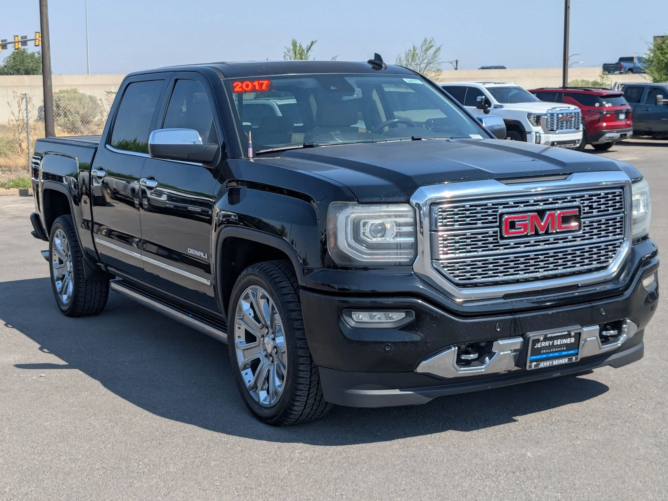 Used 2017 Onyx Black GMC Denali image 7
