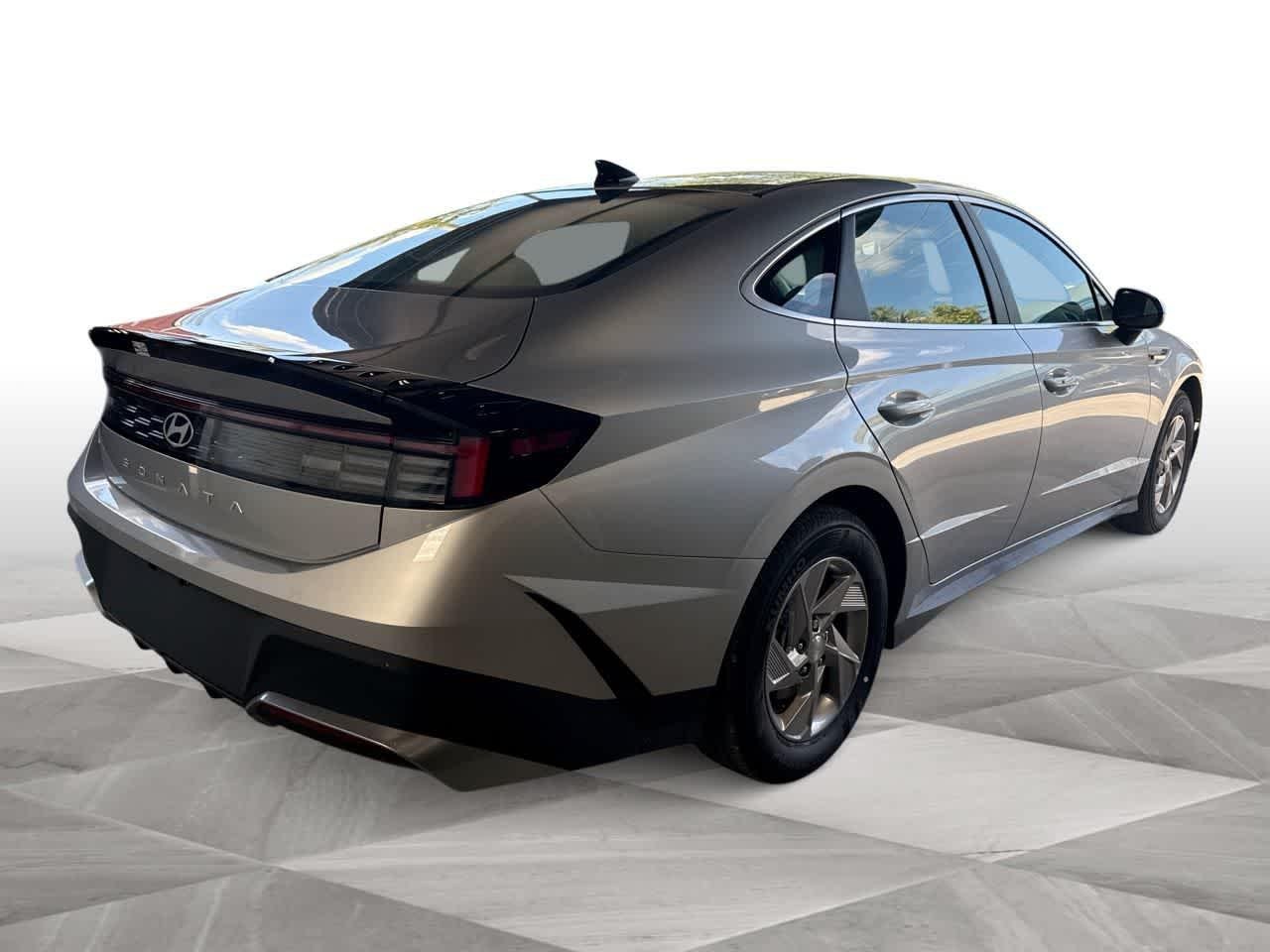 New 2026 Aero Silver Hyundai SE image 37