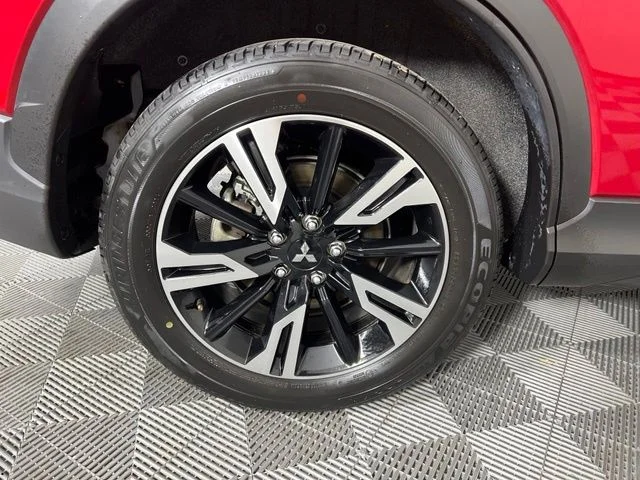 Used 2025 Blue Mitsubishi SE image 42