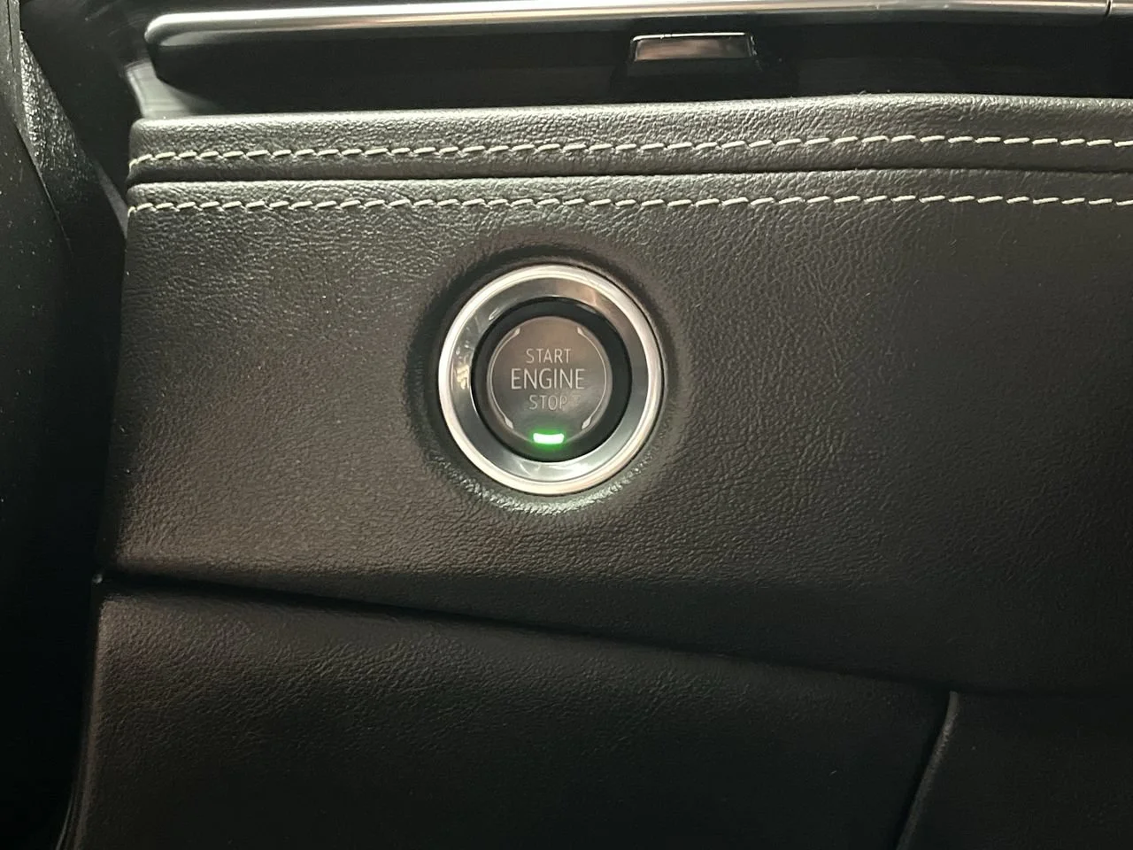 2025 Cadillac Escalade ESV Sport - Photo 26