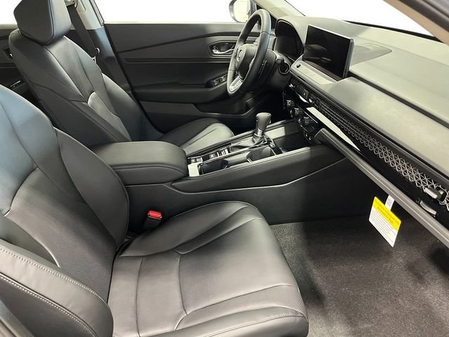 New 2026 Urban Gray Pearl Honda Touring image 26