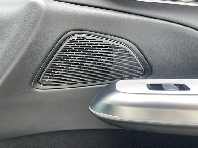 2025 Mercedes-Benz E-Class E350 - Photo 24