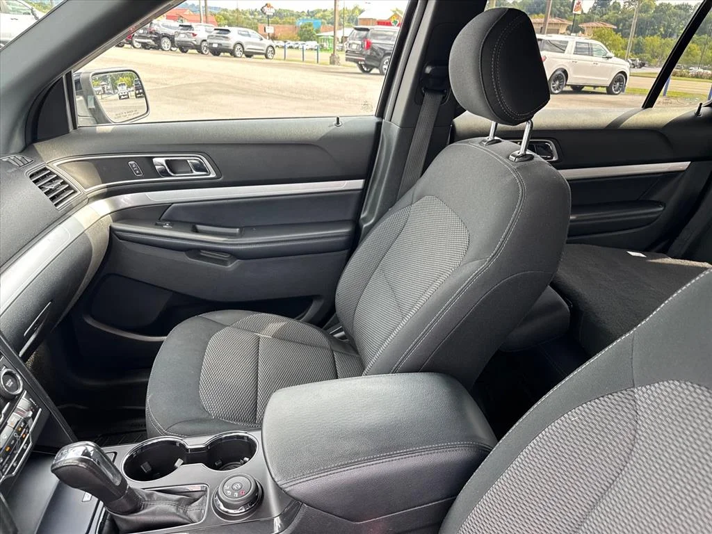Used 2017 Magnetic J7 Ford XLT image 11