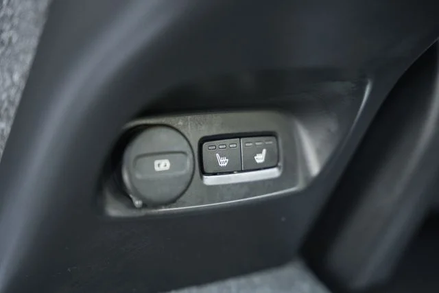 Certified Used 2023 Onyx Black Volvo Plus image 35