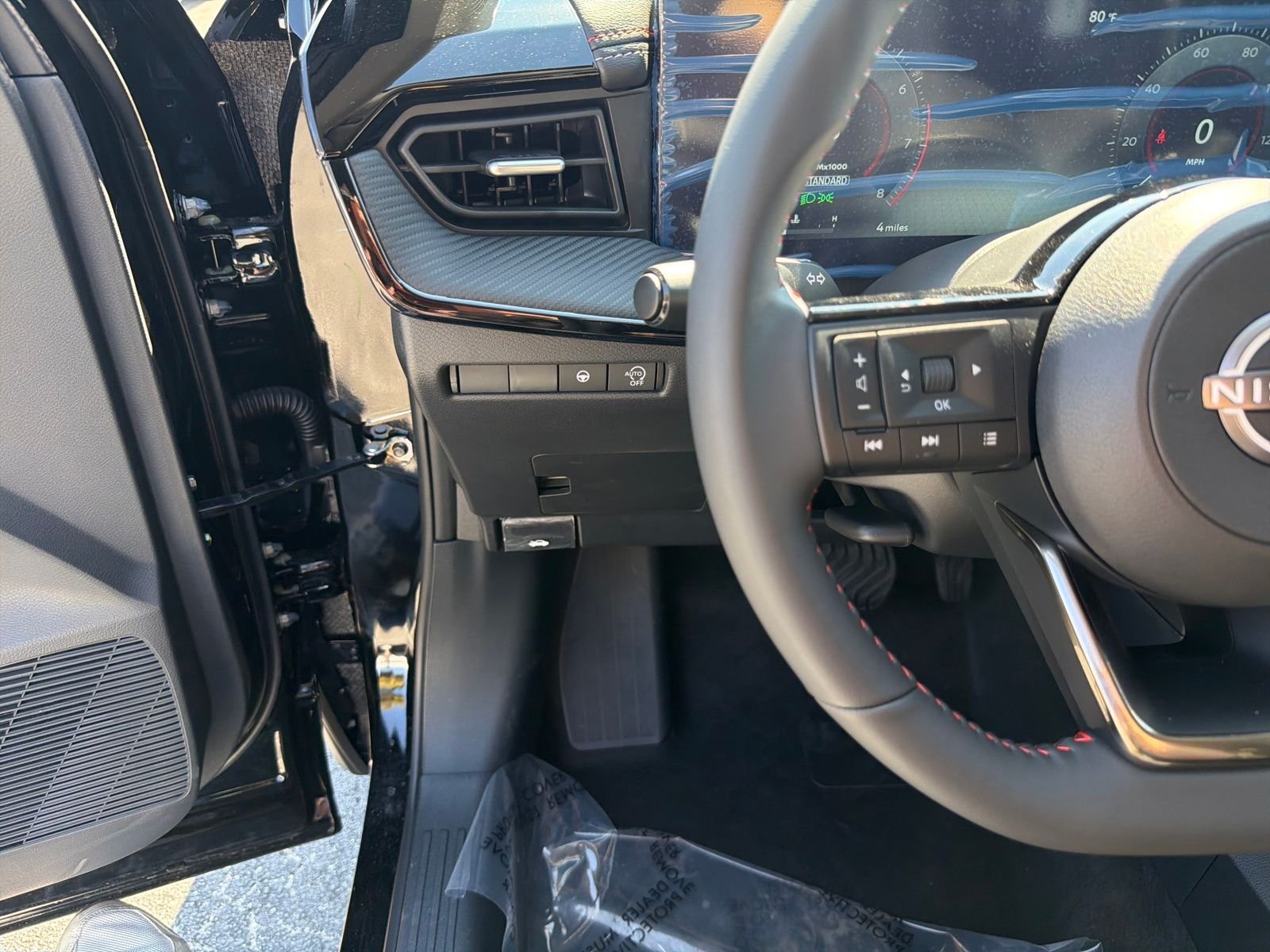 New 2026 Nissan Kicks SR 4D Sport Utility