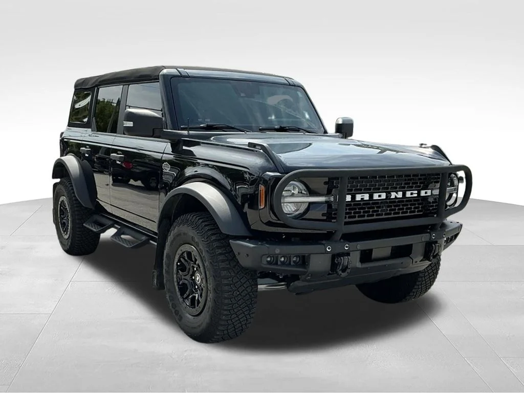 Used 2024 Black Ford Wildtrak image 16