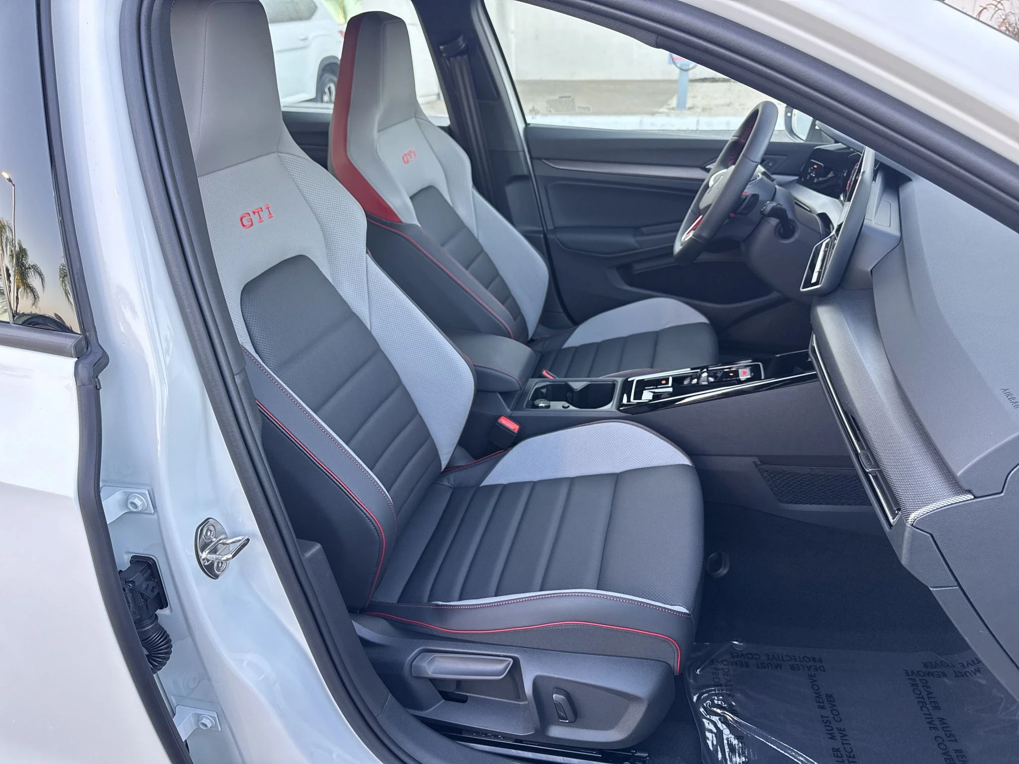 New 2026 Opal White Pearl Volkswagen SE image 19