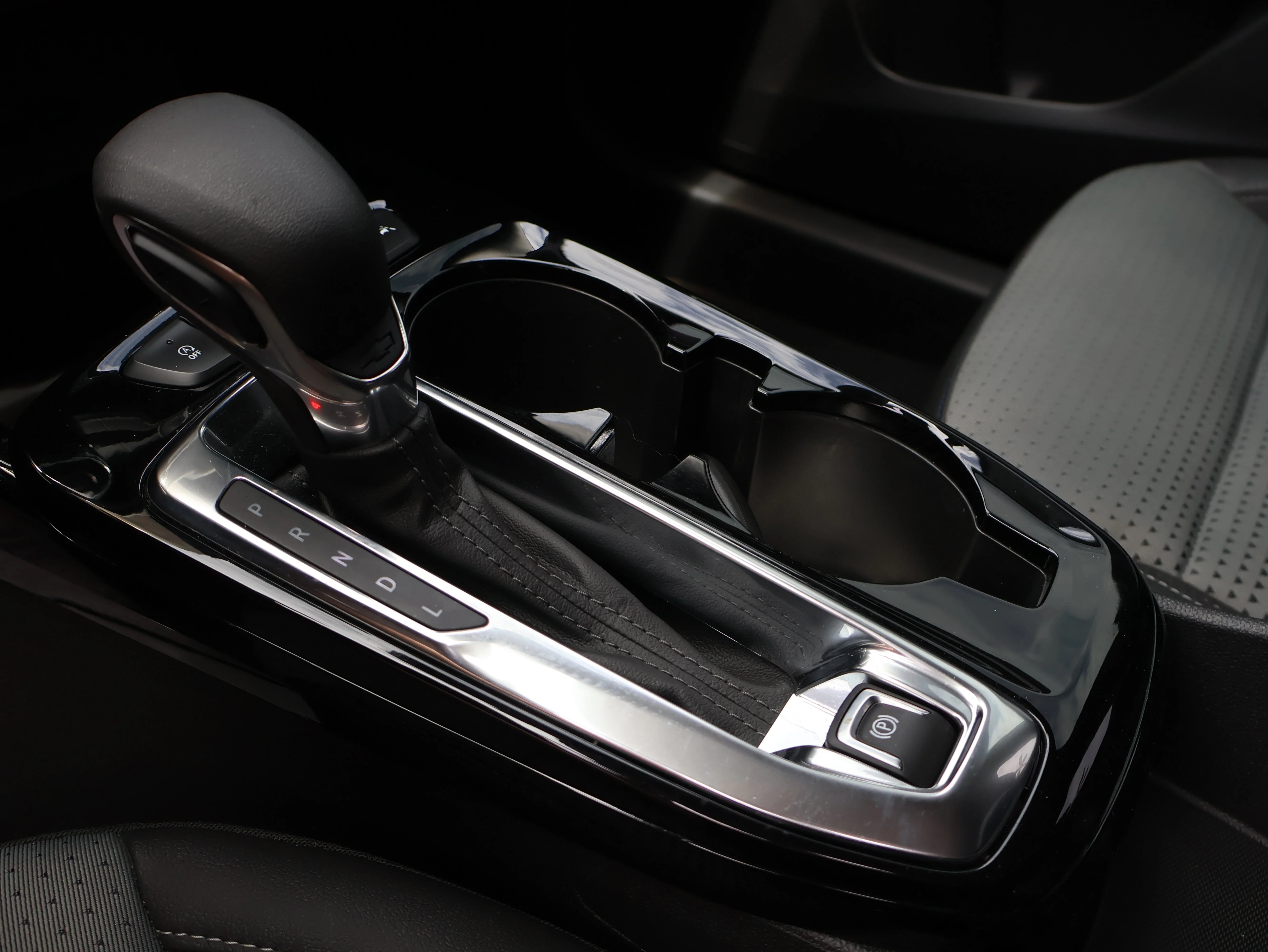 Used 2026 Mosaic Black Metallic Chevrolet LT image 18
